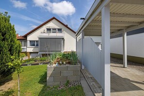 Property grounds - Apartment 'Urlaub In Der Sonnenstadt 72351' with Balcony and Wi-Fi (Geislingen)