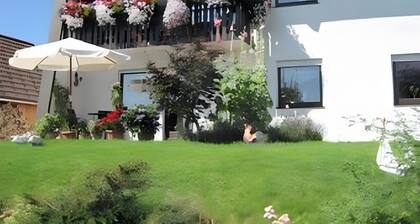 Apartment 'Janßen-Wehrle' with Mountain View, Private Terrace and Wi-Fi