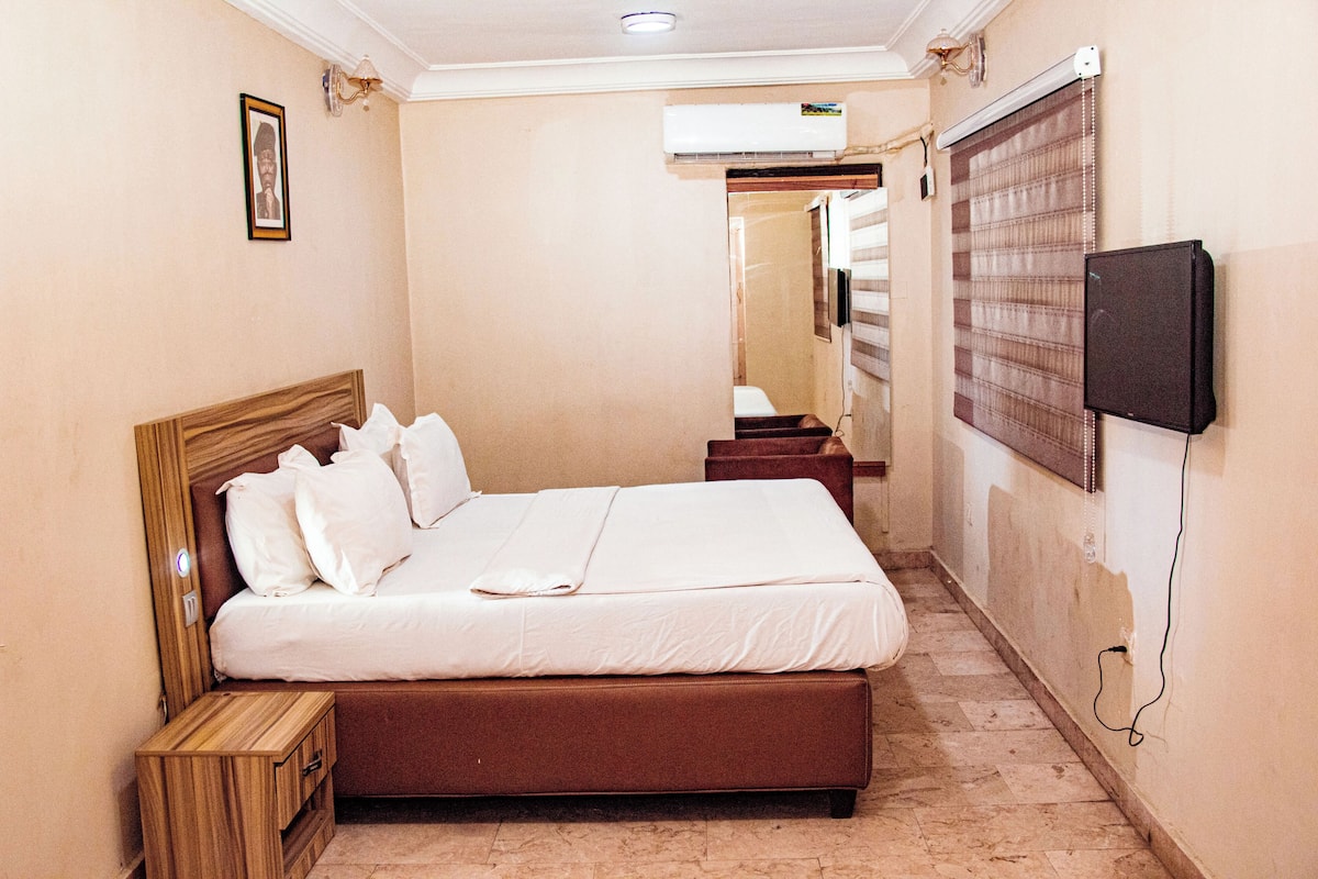 Comfort Apartment, Balcony, Pool View | Desk, laptop workspace, free WiFi