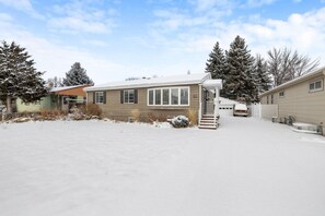 Exterior - Boho Bliss 3 bedroom Fenced yard (Rapid City)