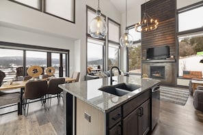 Interior - Modern Mountain Retreat (Sturgis)
