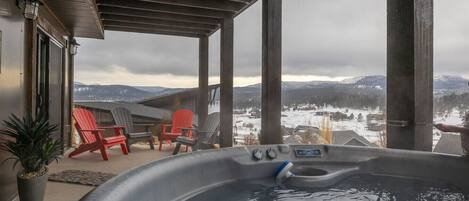 Tina de hidromasaje al aire libre