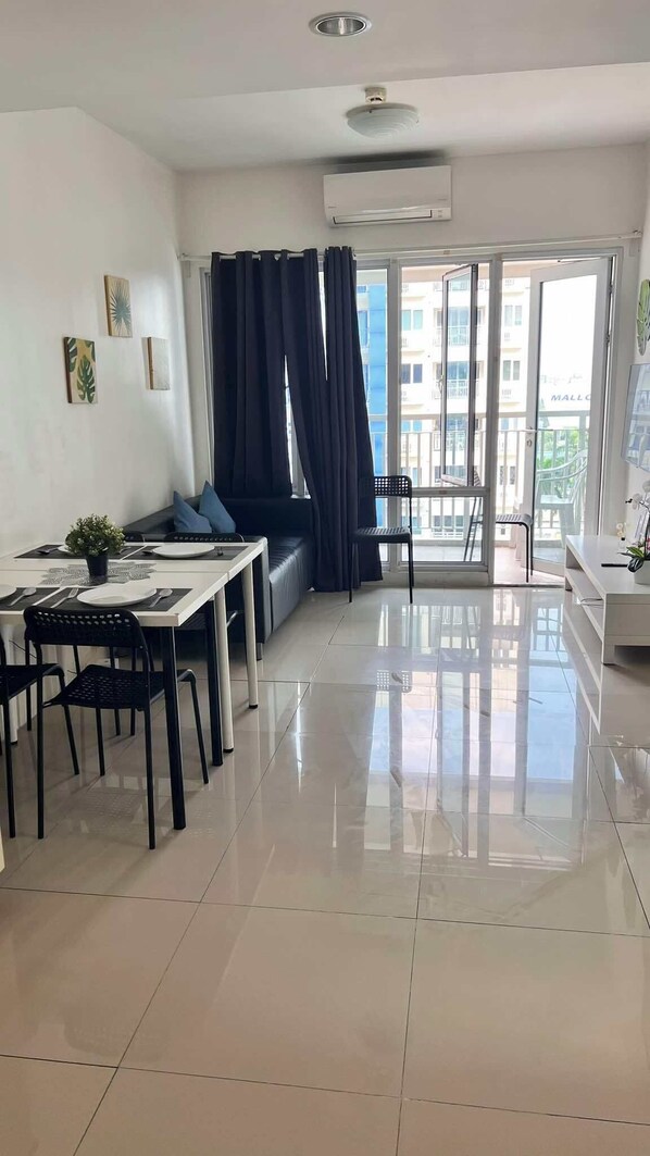 TV - MNM Place - Sea Residence - 1B (Pasay)