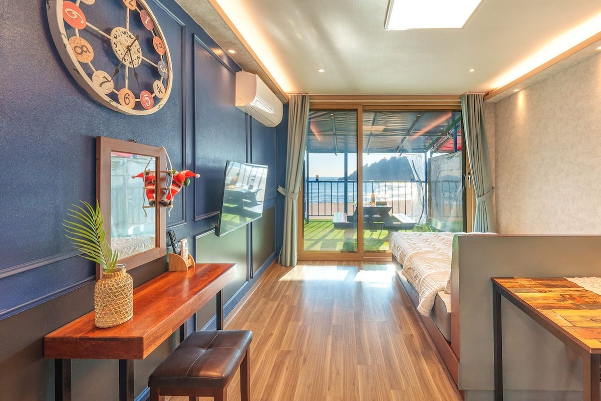 Basic Room, 1 Bedroom (202(ocean view, private BBQ)) | 1 bedroom, free WiFi