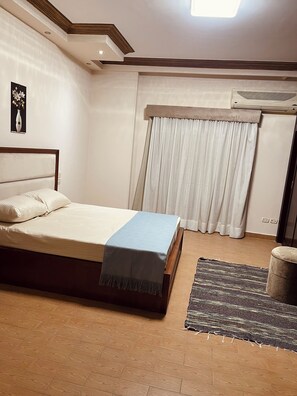 3 bedrooms, iron/ironing board, WiFi