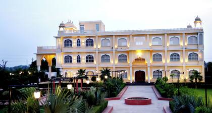 Hari Mahal Resort