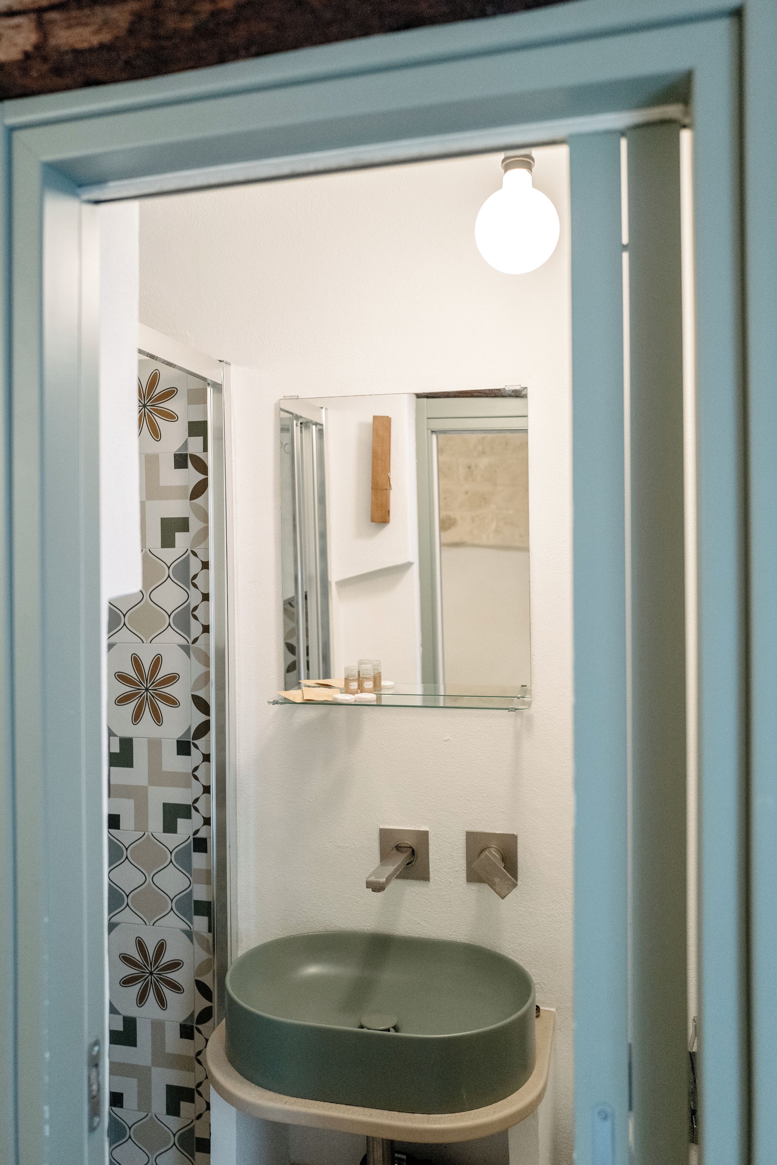 Classic Apartment | Bathroom