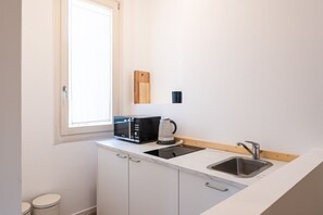 Frigorífic, forn, placa de cuina i rentaplats