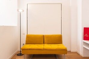 Interior - Cozy one bedroom De Angeli - Mirable PM (Milano)