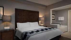 4 Schlafzimmer, Schreibtisch, Bügeleisen/Bügelbrett, WLAN