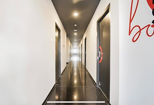 Skyry Residency Tidel Park