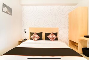 Deluxe Double Room | Free WiFi - Skyry Residency Tidel Park (Coimbatore)