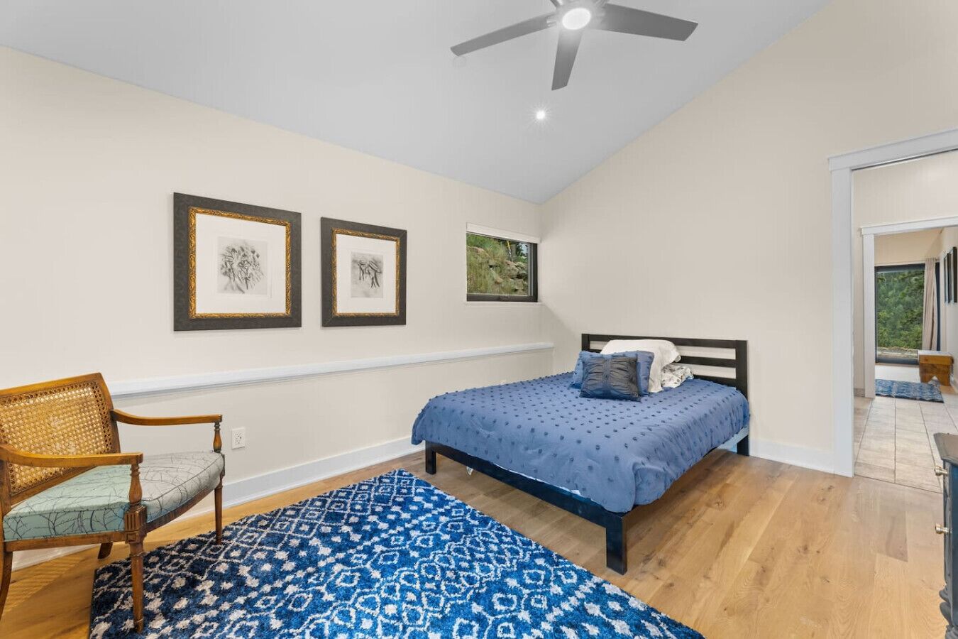 2 bedrooms, desk, free WiFi, bed sheets