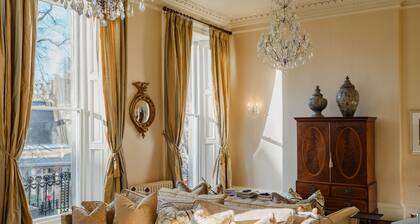 Prestigious Townhouse close to Princes Street