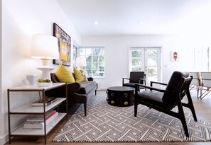 House | 5 bedrooms - Luxury 5BR House Private Studio 5mins to OU Cha (Norman)