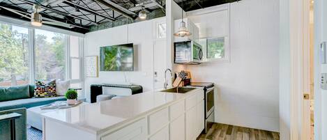 บ้านพัก | 5 ห้องนอน