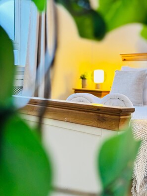 5 chambres, fer et planche à repasser, Wi-Fi, literie fournie