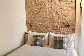 1 bedroom, iron/ironing board