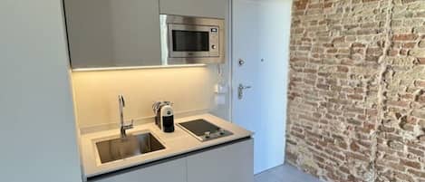 Microwave, stovetop
