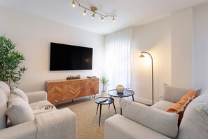 Apartment (2 Bedrooms) | Living area