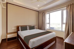 1 bedroom, desk, free WiFi, bed sheets