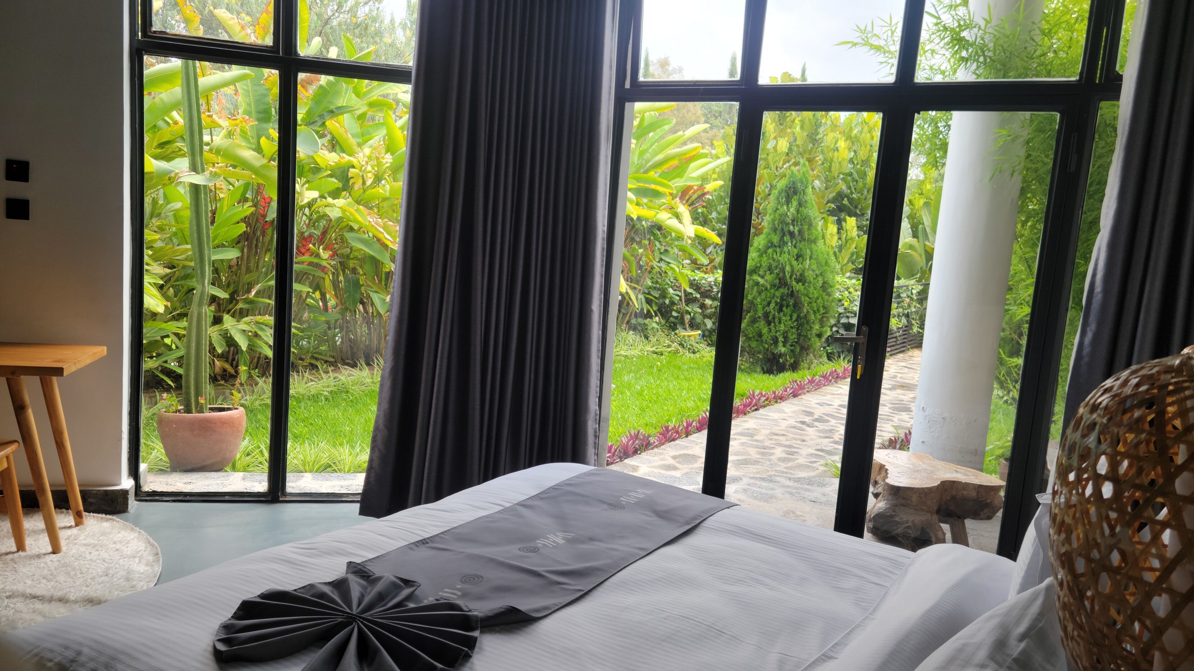 Suite Supérieure, patio, vue jardin