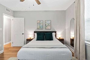 1 bedroom, free WiFi, bed sheets