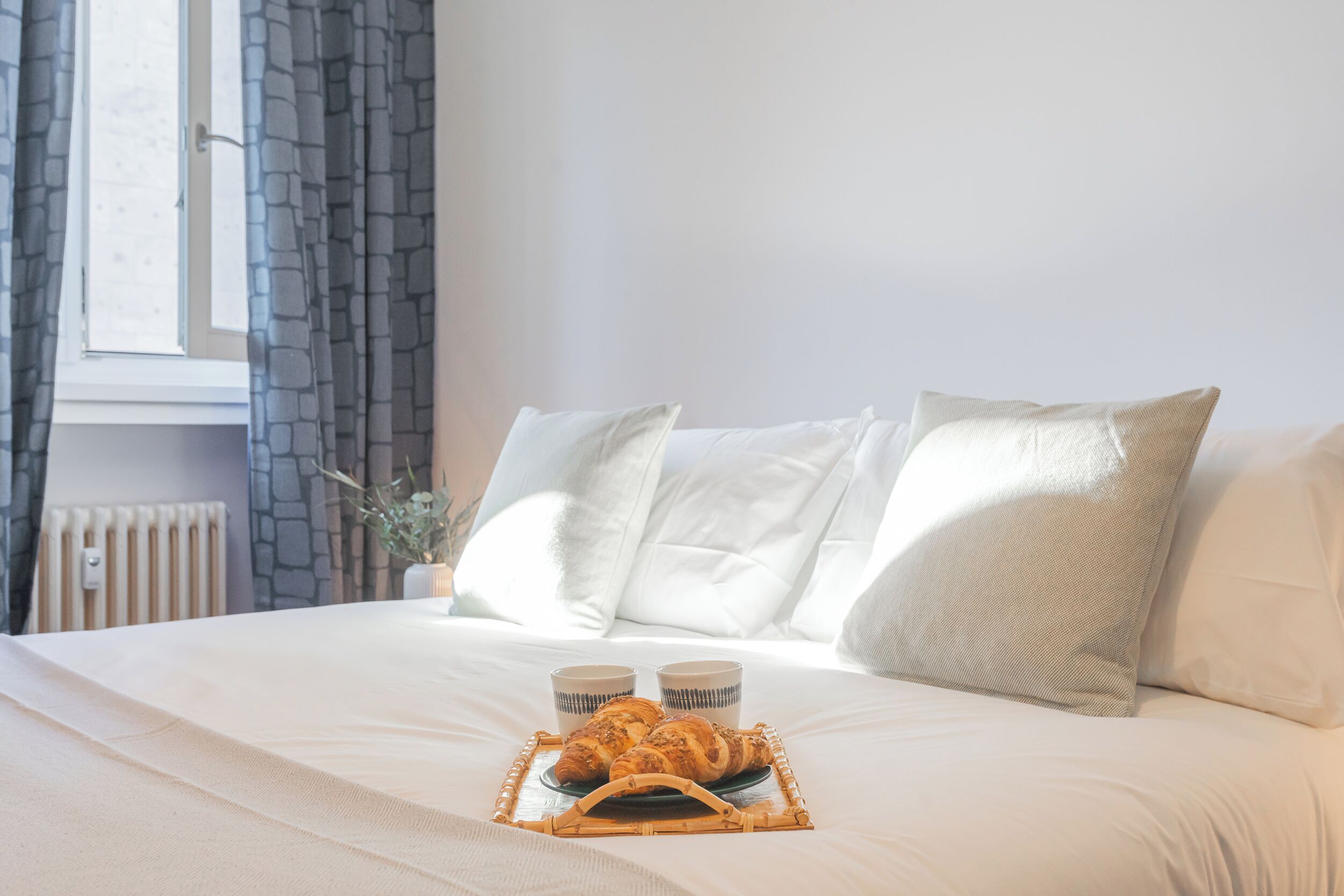 Apartment (2 Bedrooms) | 2 bedrooms, iron/ironing board, bed sheets