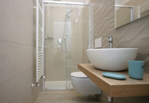 Shower, bidet - 81 Four-room apartment on the second floor a few steps from the sea (Bellaria-Igea Marina)