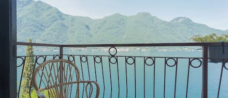 Apartment (1 Bedroom) | Balcony