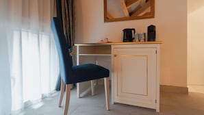 Deluxe Double Room | WiFi (free), bed sheets - FloVe' Rooms Venice (Venice)