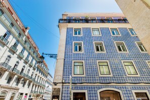 Front of property - Trendy Chiado Flat (Lisbon)