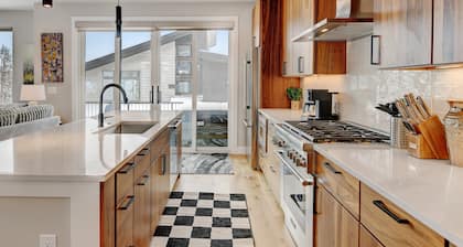 Luxury Chalet 366 I Private Hot Tub I Great Views I Best Price I Discounted Attractions