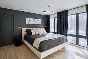 4 soverom, strykejern/-brett, wi-fi og sengetøy