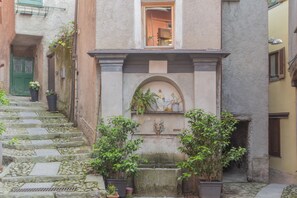 Exterior - La Corte Degli Artisti by Rent all Como (Blevio)