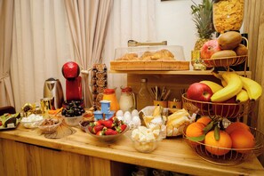 Tägliches inbegriffenes Frühstücksbuffet