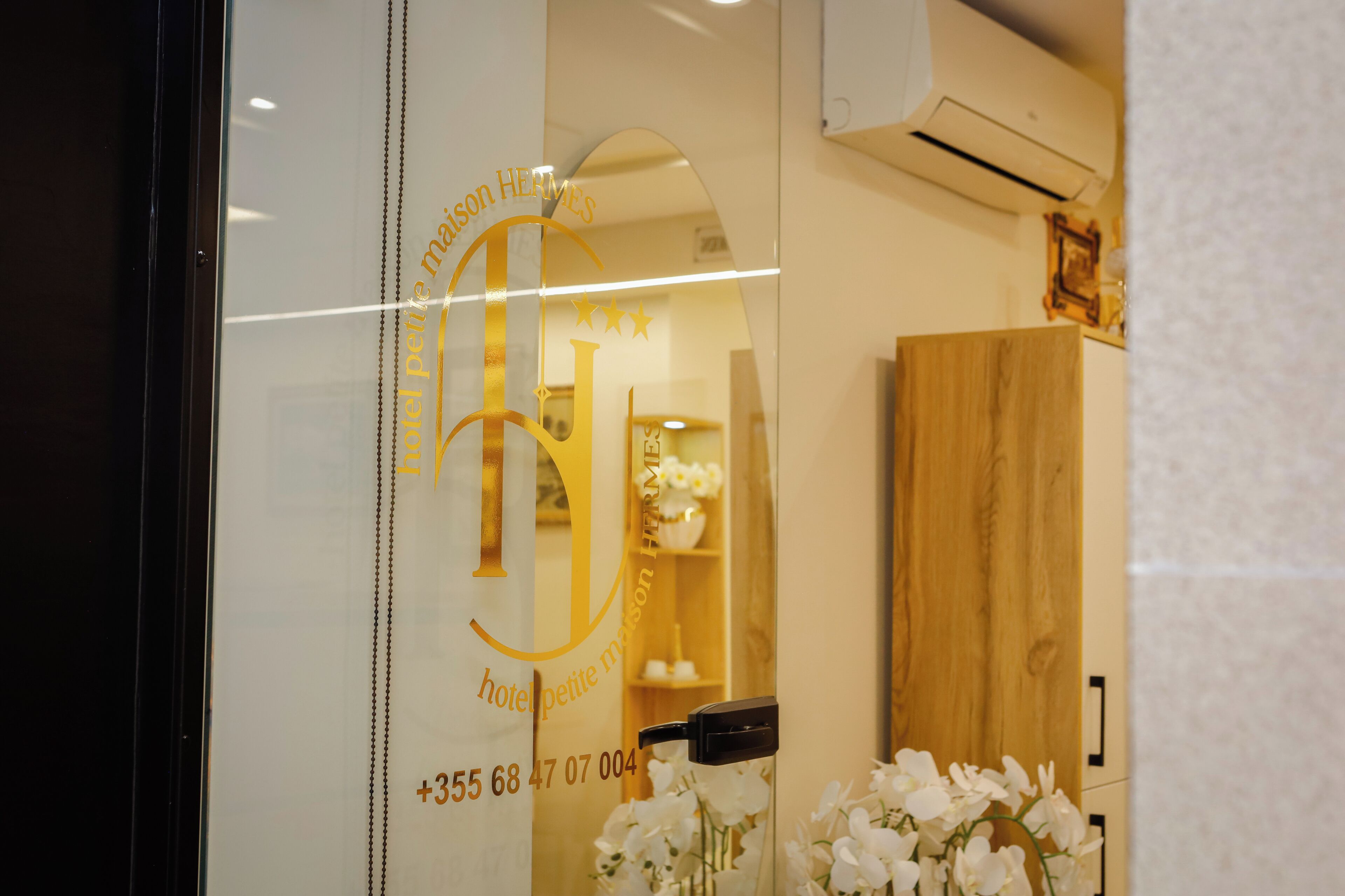 Photo - Hermes Petite Maison Hotel