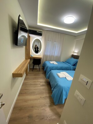 Standard-Doppel- oder -Zweibettzimmer