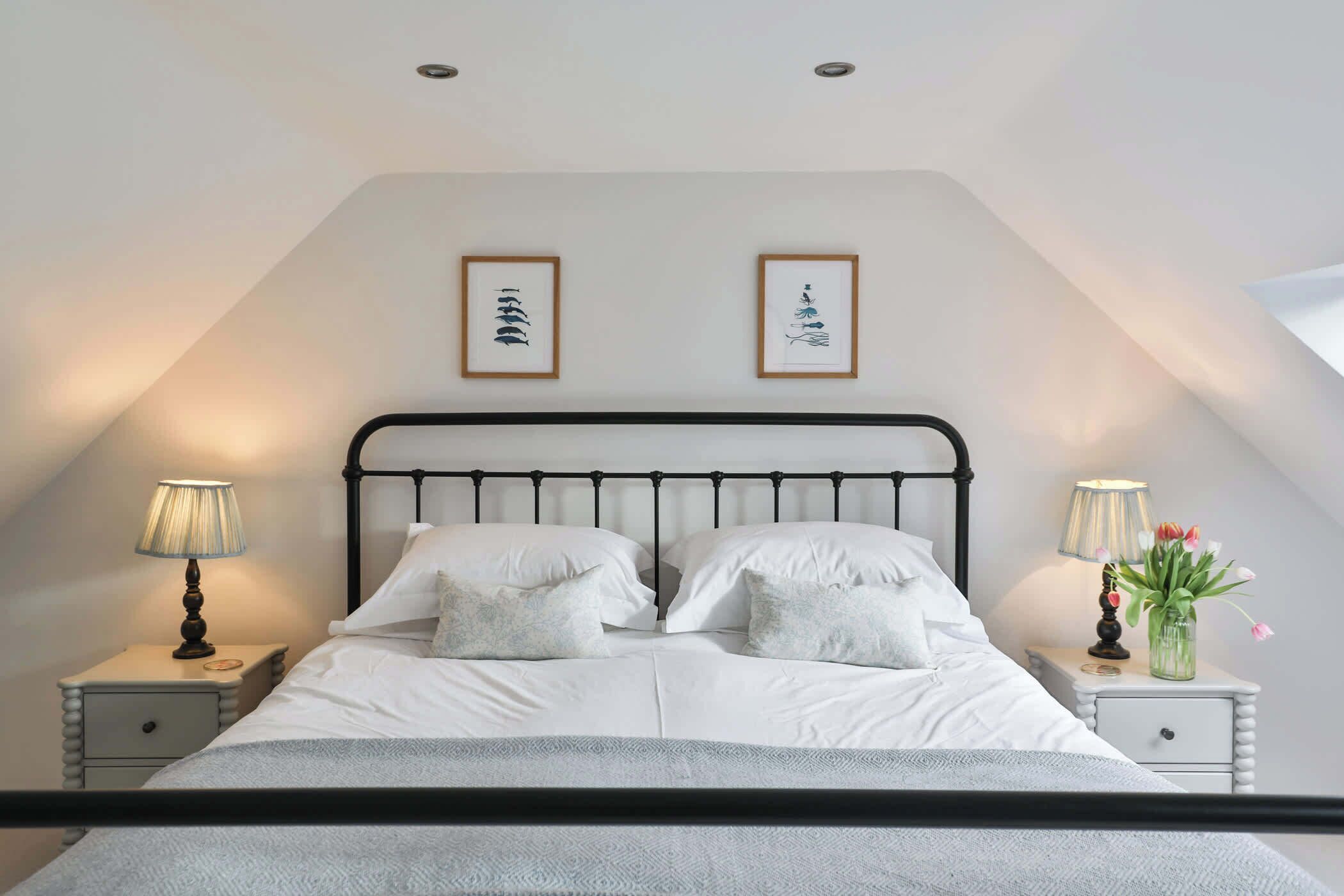 2 bedrooms, desk, iron/ironing board, travel cot