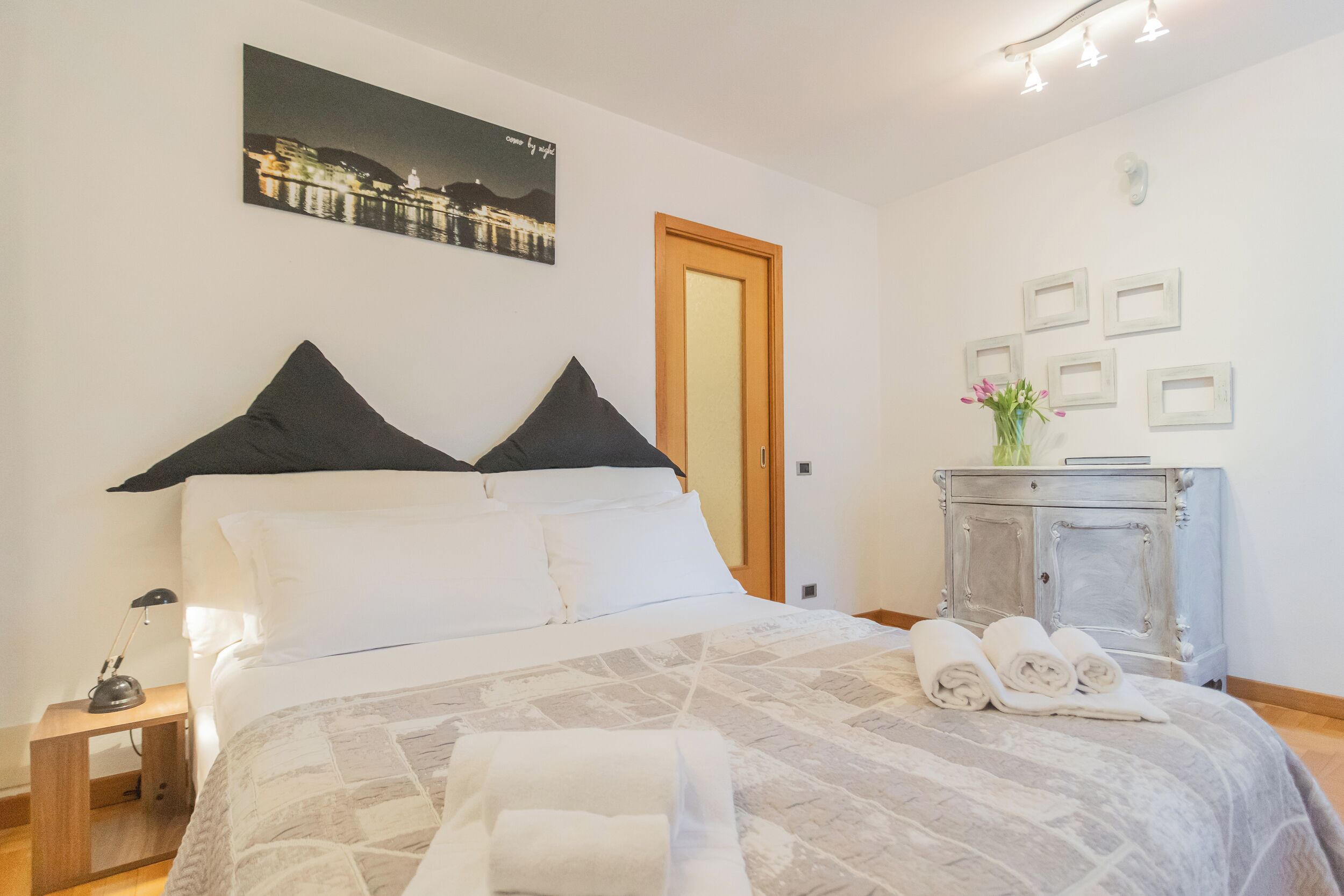 アパートメント (1 Bedroom) | 1 室のベッドルーム、ノートパソコン用作業スペース、アイロン / アイロン台、ベッドシーツ