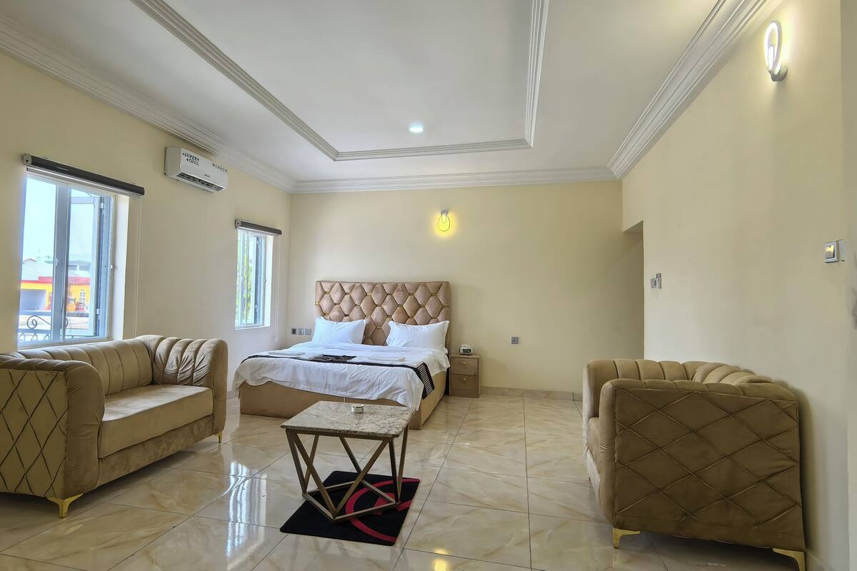 Standard Double Room, Courtyard View | Meja, ruang kerja komputer riba, Wi-fi percuma 