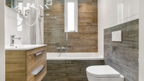Bungalow (8L-bungalow) | Bathroom