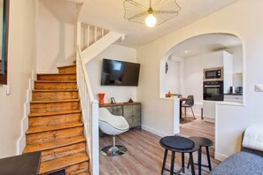 Interior - Small house with courtyard on market square in town center (Deauville)