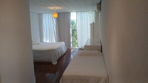 5 Schlafzimmer, Bügeleisen/Bügelbrett, WLAN, Bettwäsche