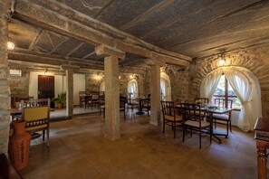 Dining - Amã Stays & Trails Kuteeram, Bangalore (Doddaballapur)