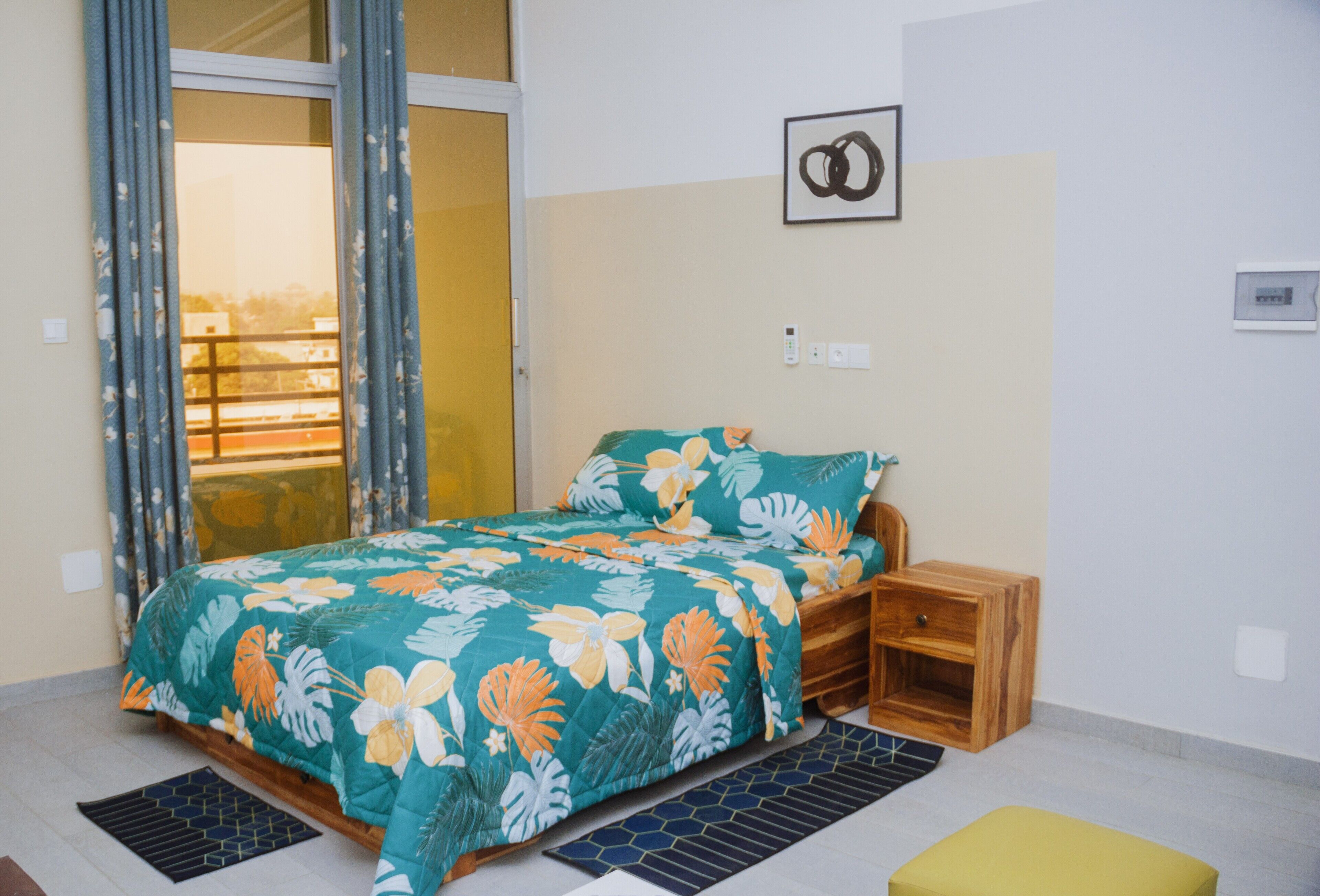 Deluxe Studio, Balcony | Blackout curtains, iron/ironing board, free WiFi