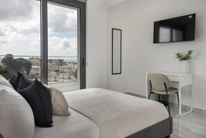 Luxury Apartment, Sea View