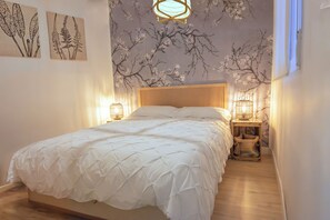 2 bedrooms, iron/ironing board