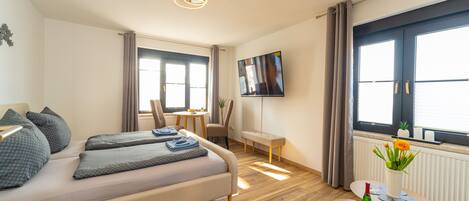 1 bedroom, WiFi, bed sheets