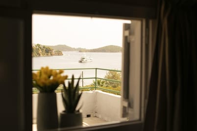 Nimfi Hotel